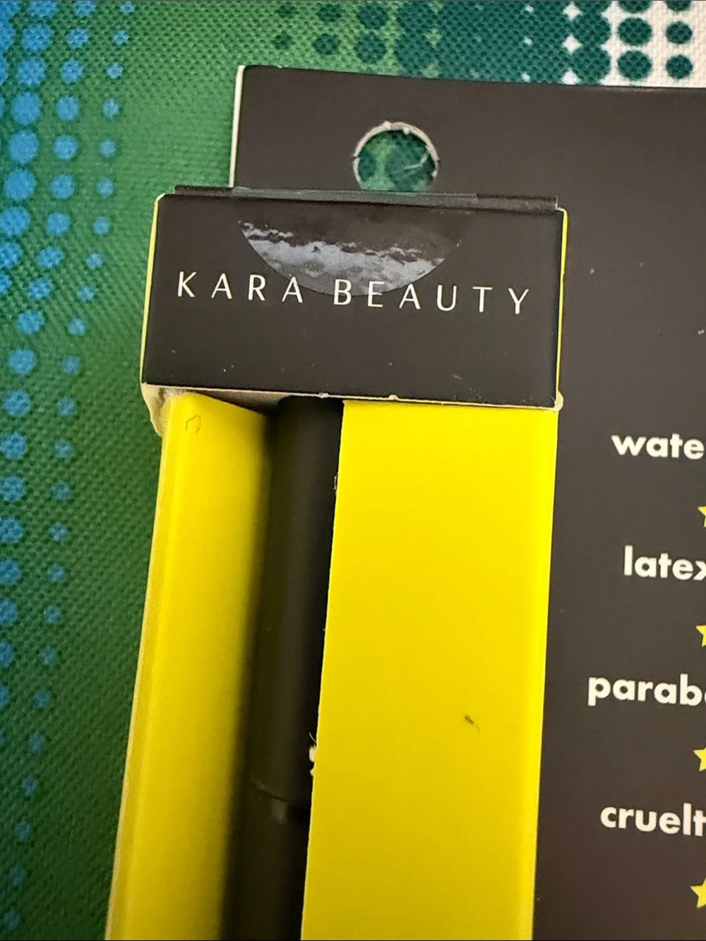 Kara Beauty Magic Liner 2-in-1 Liquid Eyeliner & Lash Adhesive - Black